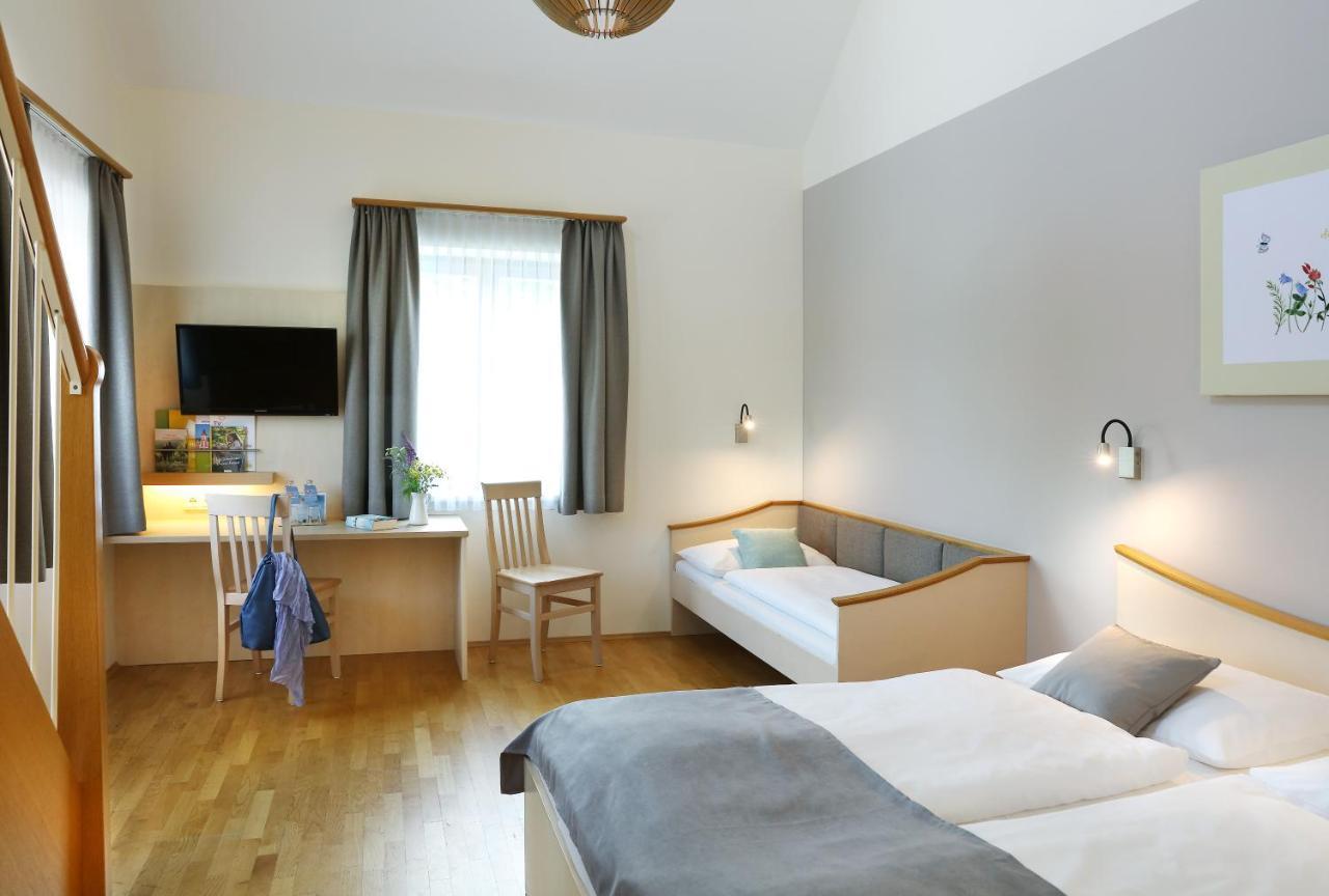 Jufa Hotel Poellau - Bio Landerlebnis Bagian luar foto